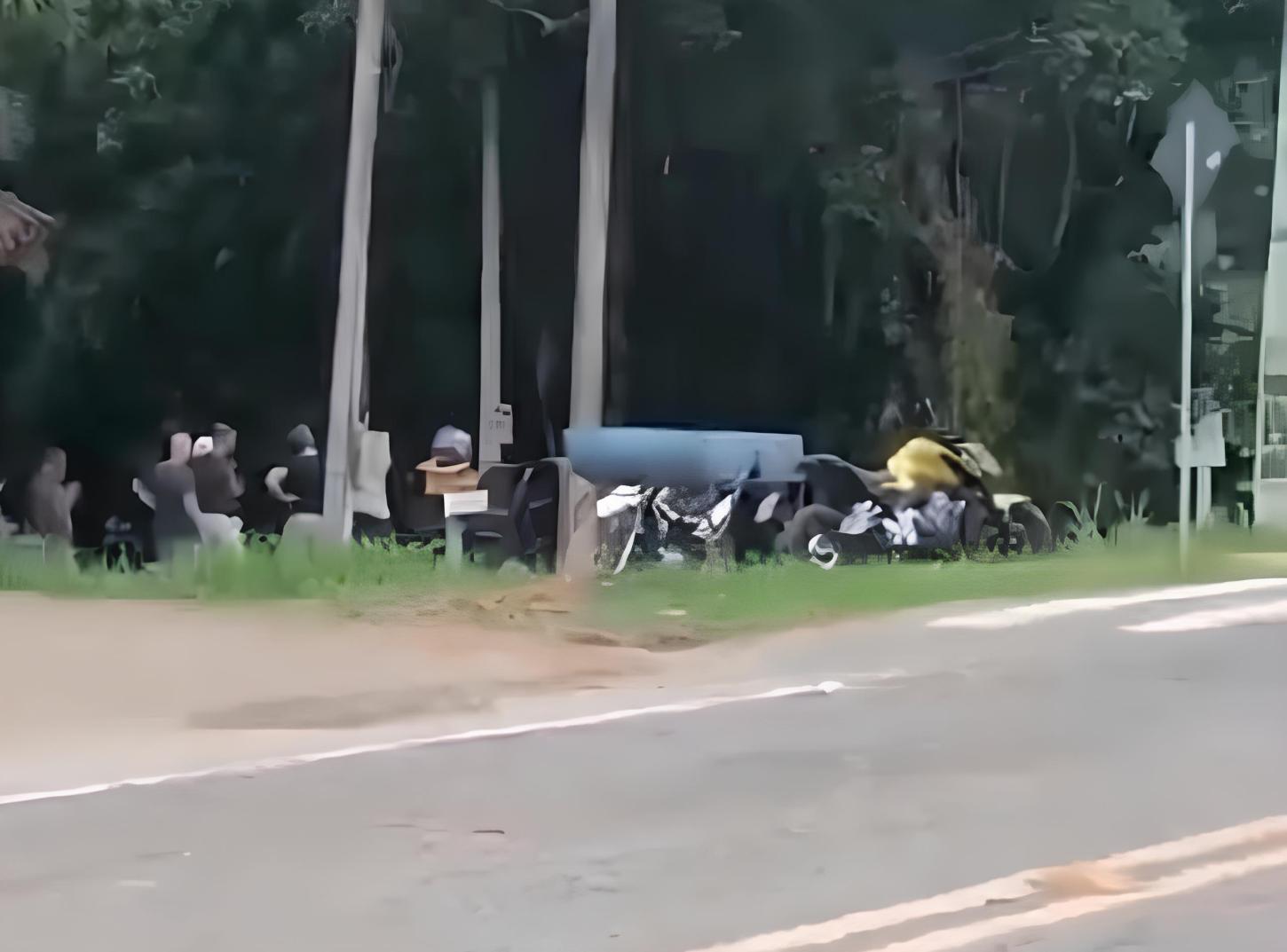Homem é encontrado carbonizado dentro de carro na divisa entre Indaial e Blumenau
