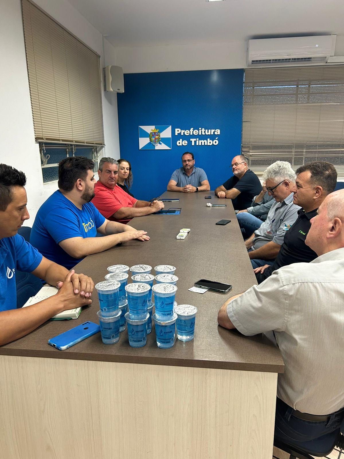 Prefeitura de Timbó e Conselho Deliberativo do SAMAE discutem soluções para problemas no abastecimento de água