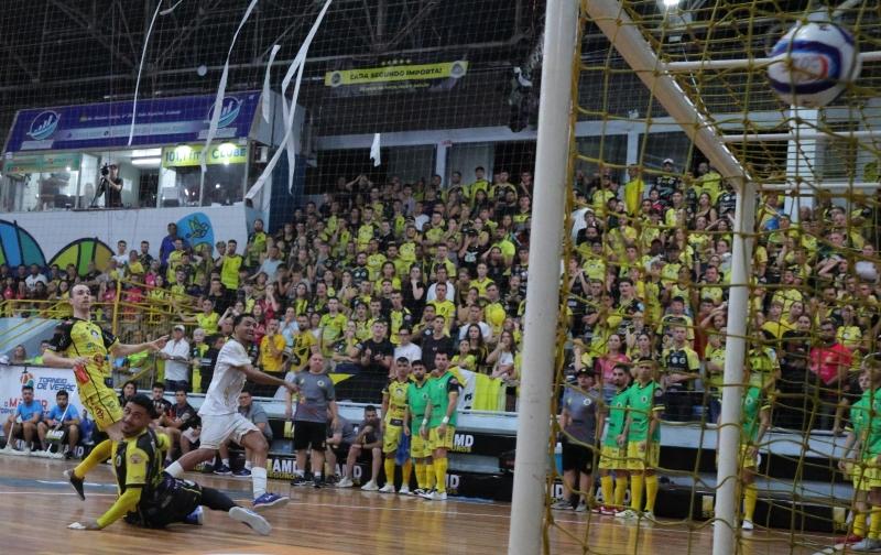 SC: Timbó Futsal vence Cachorrões, e esta na final do Torneio de Verão de Indaial