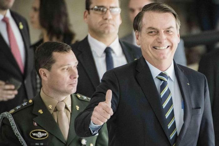 Delatado, Bolsonaro diz que Mauro Cid “tinha excesso de iniciativa”
