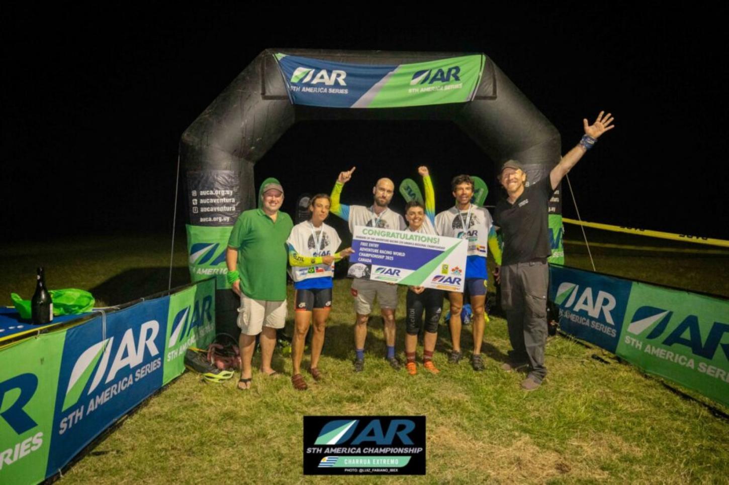 Gasparense Jonas Junckes é tetracampeão sul-americano de corrida de aventura