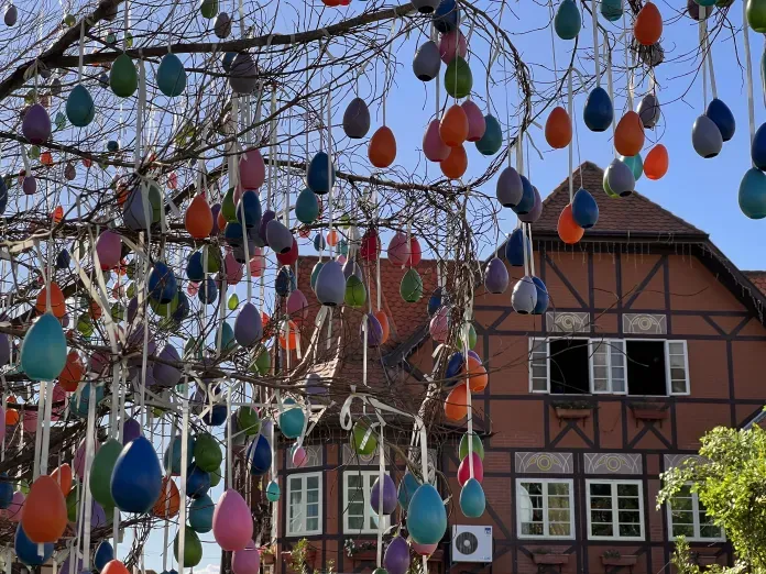 Abertura oficial da Páscoa em Blumenau marca o início de “Uma aventura de pura diversão” na cidade