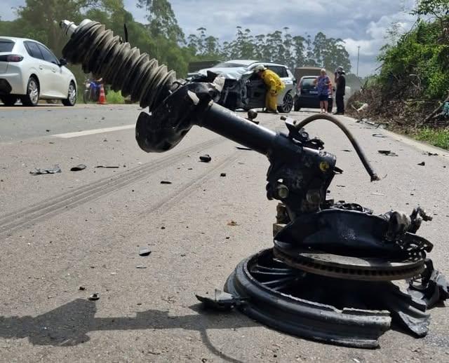Acidente Grave Envolvendo Quatro Veículos  Deixa Feridos na BR-470 em Indaial