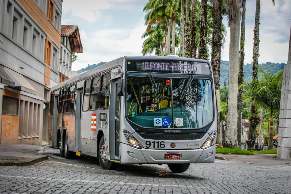 Blumenau anuncia mais de 100 novas viagens no transporte coletivo aos domingos e feriados