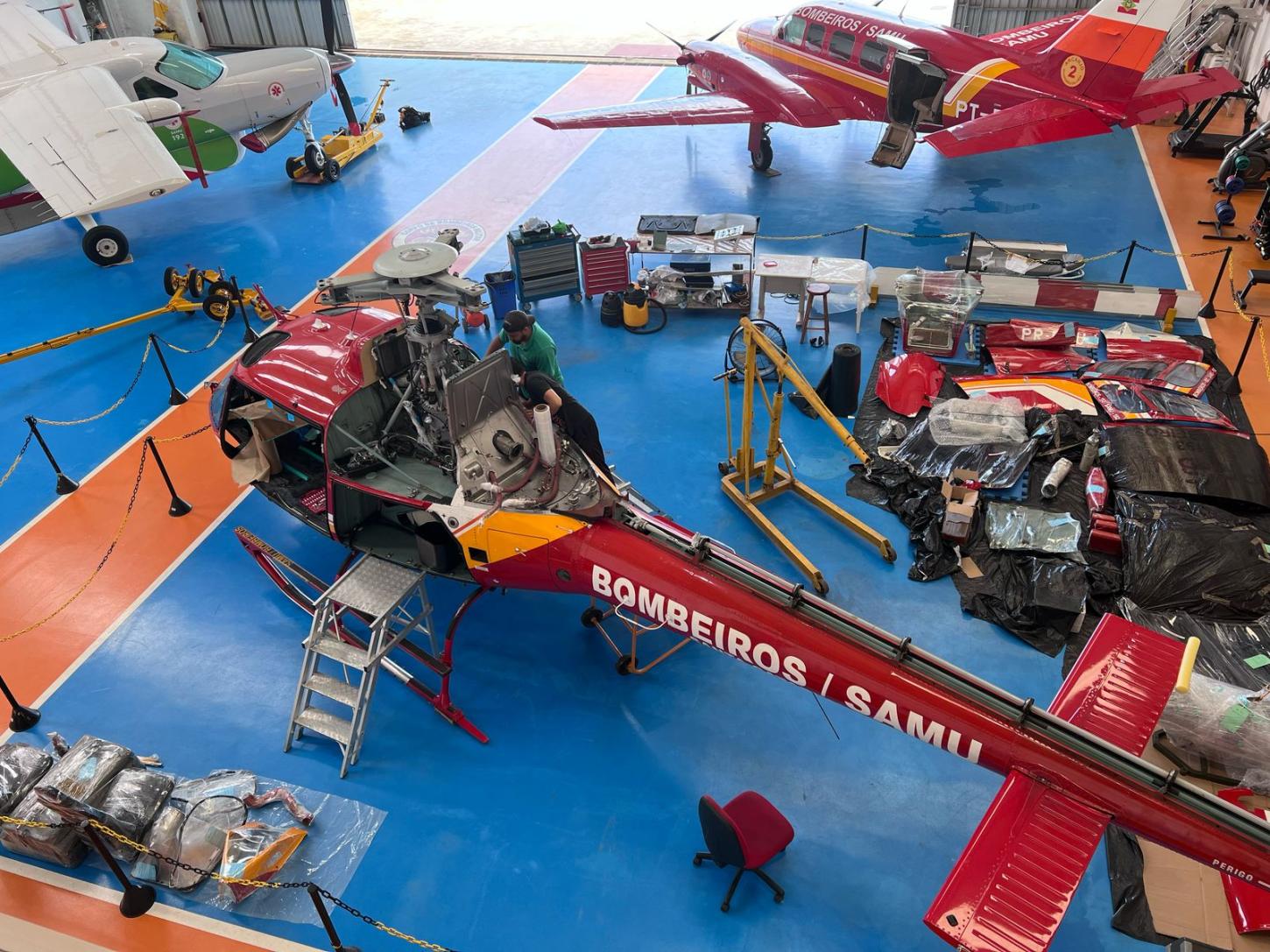 CORPO DE BOMBEIROS MILITAR DE SANTA CATARINA E SECRETARIA DE ESTADO DA SAÚDE MANTÉM ATENDIMENTO AÉREO EM BLUMENAU E REGIÃO, APESAR DA MANUTENÇÃO DA AERONAVE ARCANJO 03