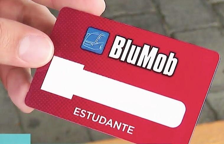 Estudantes têm até o dia 31 de março para recadastrar o cartão do transporte coletivo