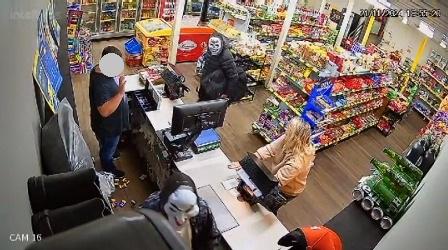 Suspeitos de roubos em série a lojas de Indaial, Rodeio e Ascurra são presos pela polícia