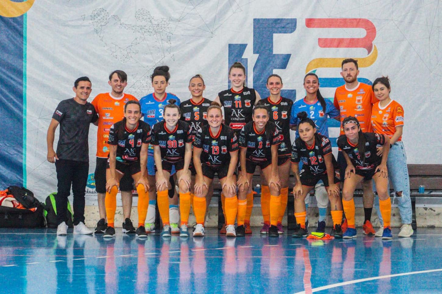 Time de futsal feminino da ANGF/FME Indaial competiu no Triangular Integração entre Estados do Sul