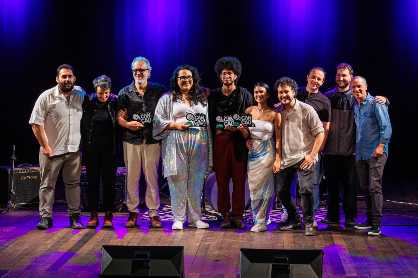 Noite de celebração da música autoral marca Festival da Canção de Brusque