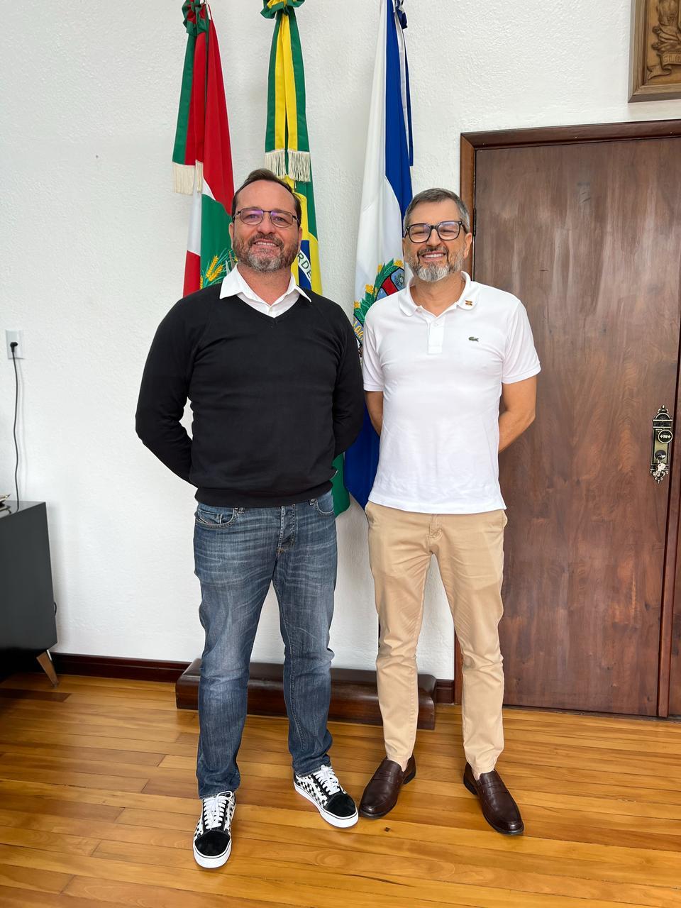 OBSERVATÓRIO SOCIAL PARTICIPA DE REUNIÃO COM SECRETARIA MUNICIPAL DE EDUCAÇÃO DE TIMBÓ