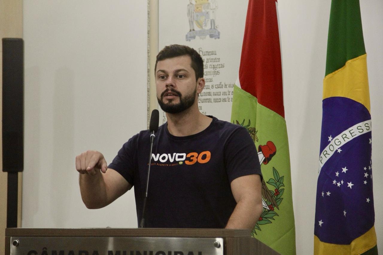 Blumenau proíbe inaugurações de obras inacabadas e avança na digitalização de pagamentos com Pix