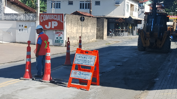 Obras de melhoria do Samae impactam trânsito e abastecimento de água nos bairros Fortaleza e Itoupava Norte nesta quinta-feira, dia 22