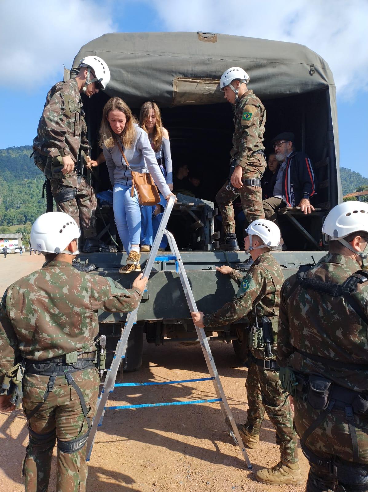 Timbó participa de maior simulado de desastres naturais do Brasil com envolvimento da população