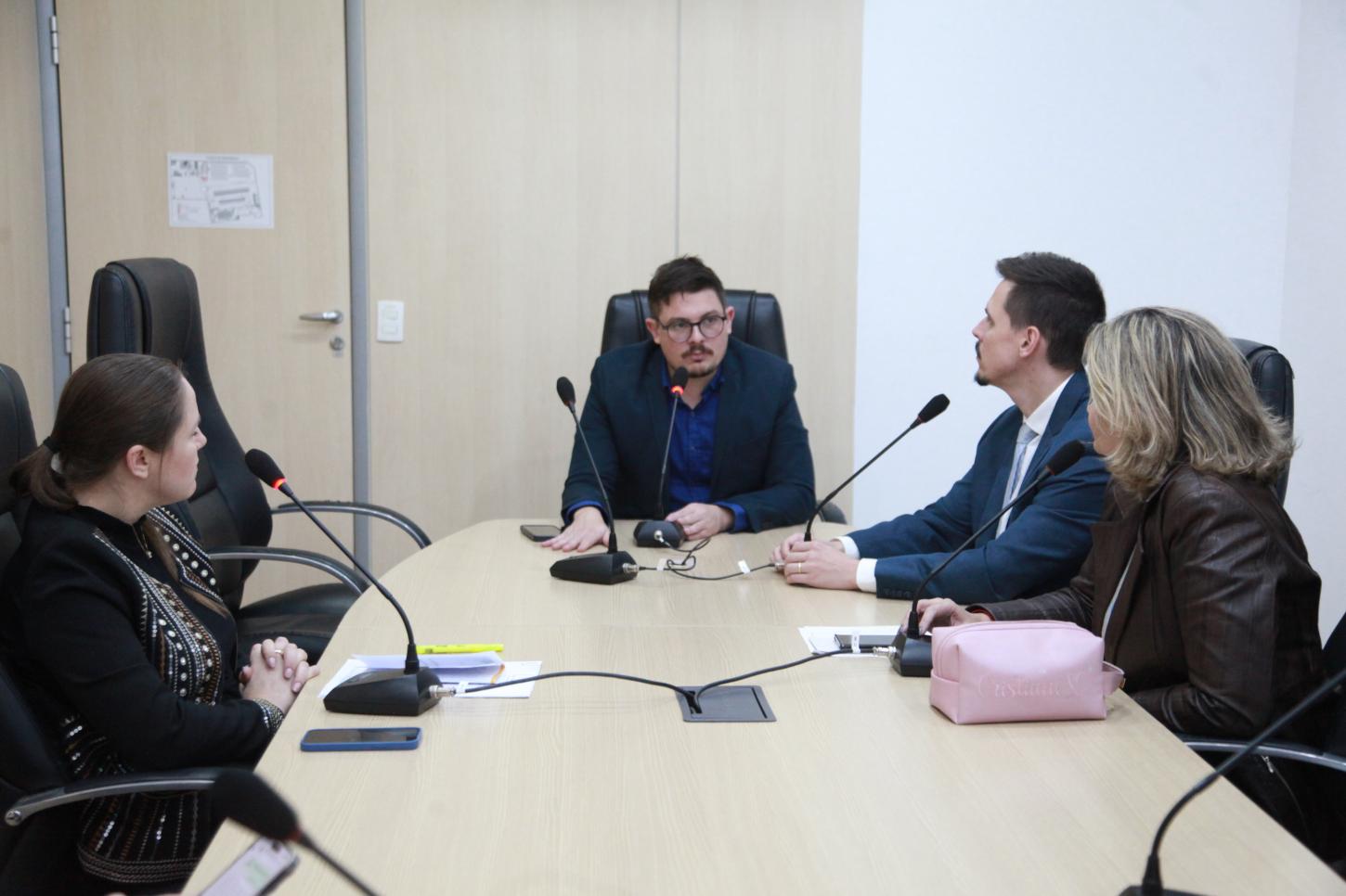 Comissão Especial de Saúde Mental realiza reunião nesta terça-feira na Câmara