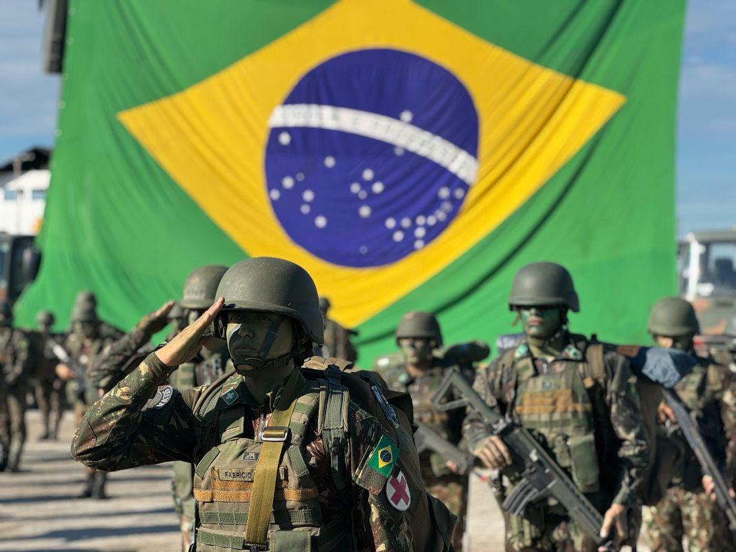 Jovens que completam 18 anos neste ano têm até o fim de junho para fazer o alistamento militar