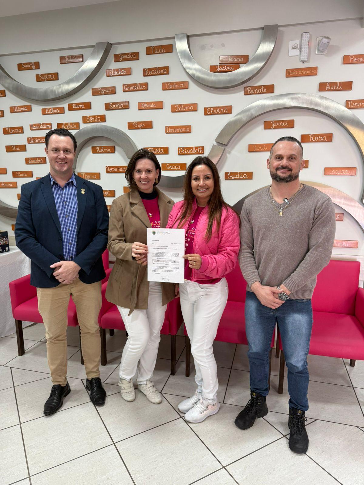 Vereadores do NOVO de Indaial Entregam Ofícios de R$ 500 Mil em Emendas do Deputado Gilson Marques