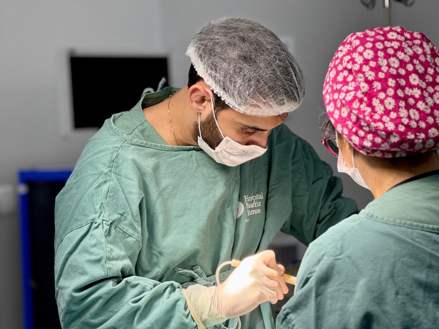Ação conjunta entre Secretaria de Saúde e Hospital Beatriz Ramos realiza cirurgias urológicas em pacientes da rede municipal
