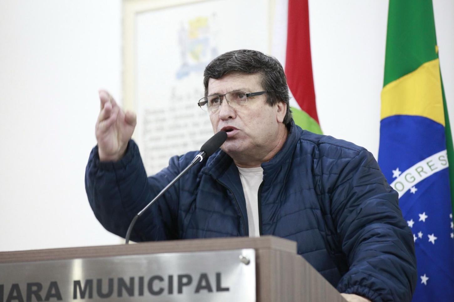 Moradia: vereador Ito promulga lei que amplia a Regularização Fundiária Urbana em Blumenau