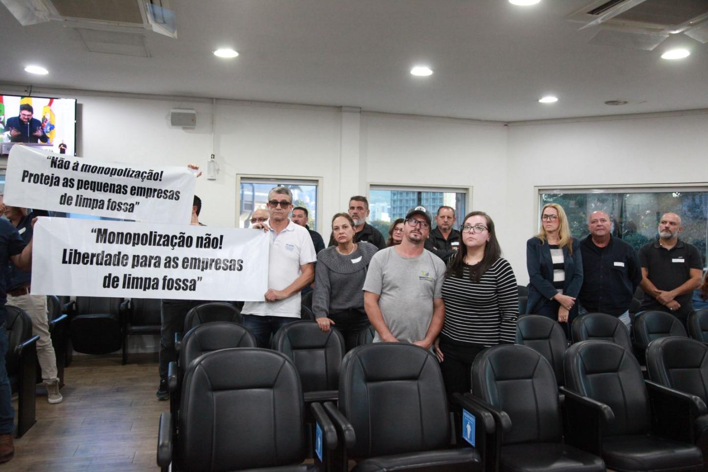 Não ao monopólio: empresas de limpa fossa de Blumenau se manifestam contra obrigatoriedade imposta por contrato de esgoto