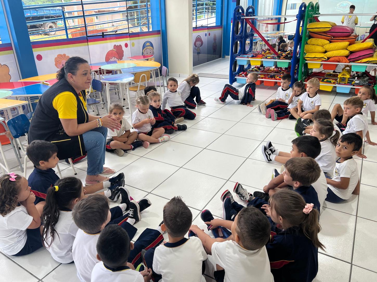 NEIs de Timbó seguem com atendimento normal durante o período de férias escolares