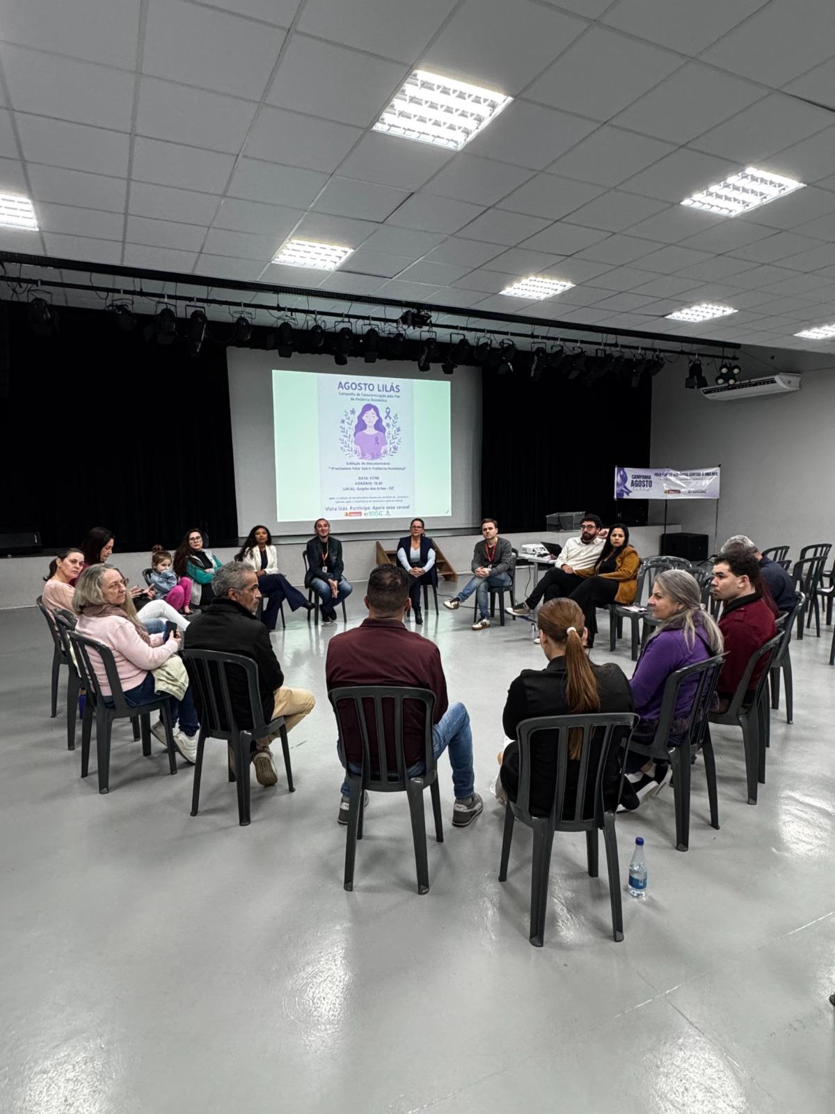 Galpão das Artes recebe ação do Agosto Lilás com exibição de documentário e roda de conversa sobre violência doméstica