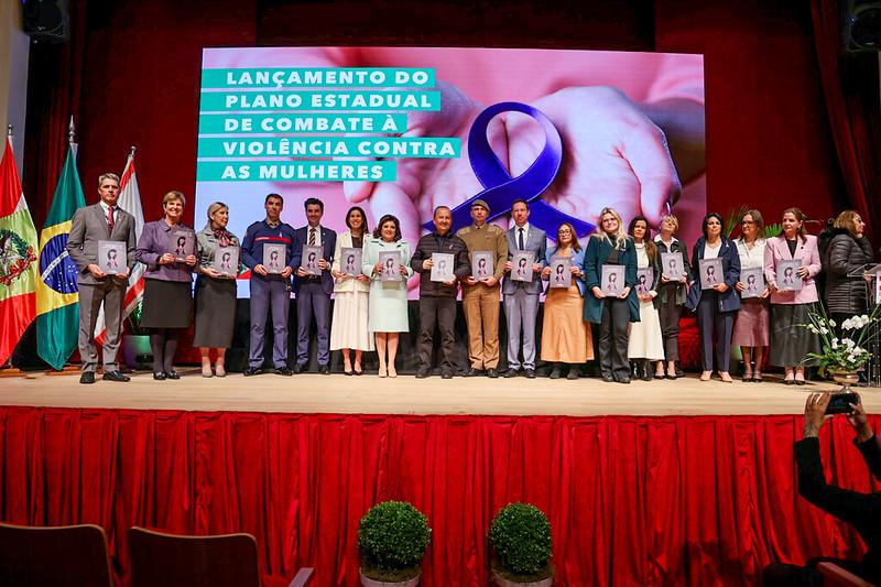 Governo lança Plano Estadual de Combate à Violência Contra Mulheres com ações permanentes em prevenção, educação e responsabilização de agressores