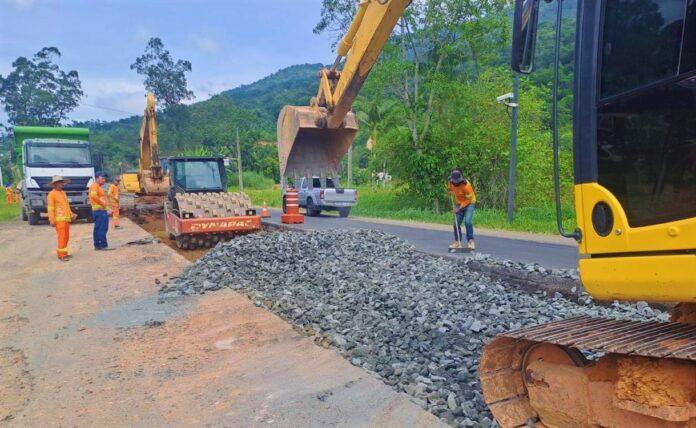 Interdição total da BR-470/SC, em Indaial, nesta sexta-feira (22)