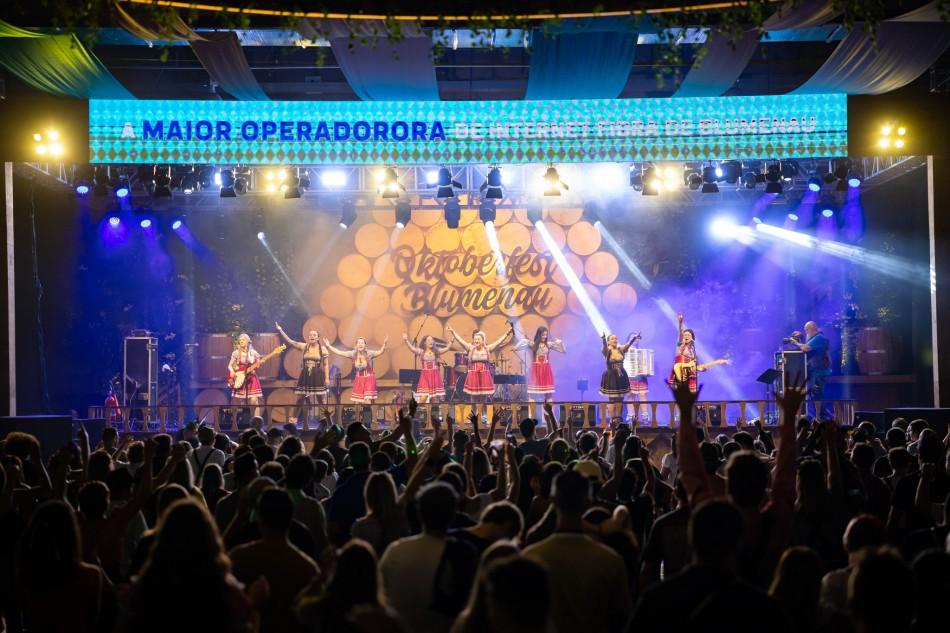 Blumenau promove capacitação inédita para guias turísticos na Alemanha