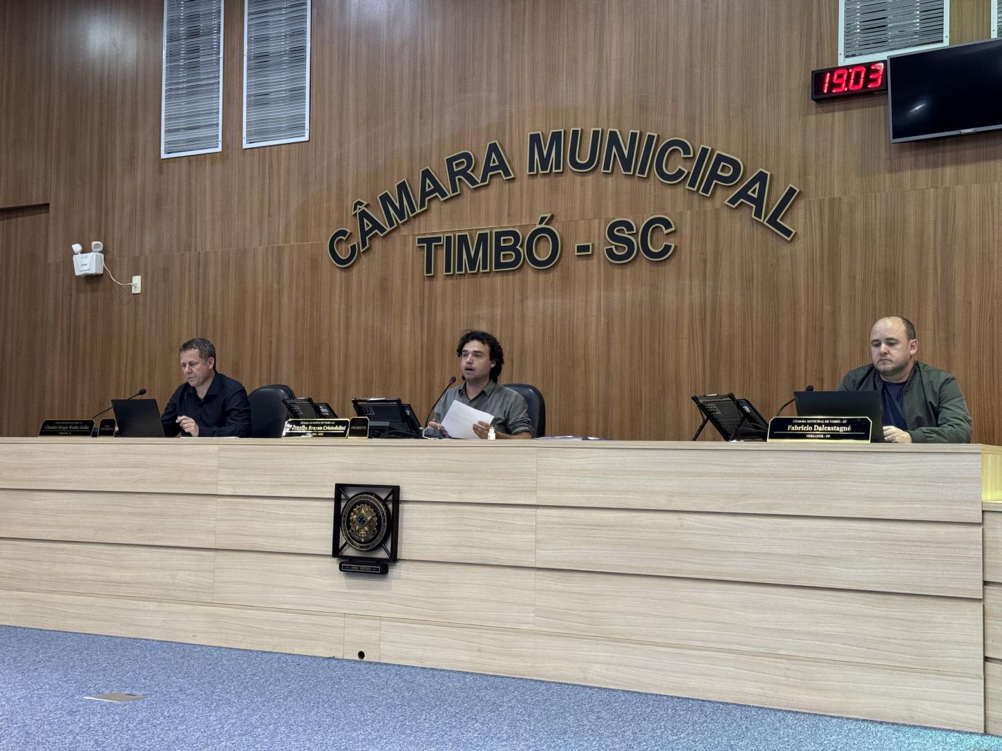 Câmara de Timbó discute Lei de Diretrizes Orçamentárias de 2026 do município.