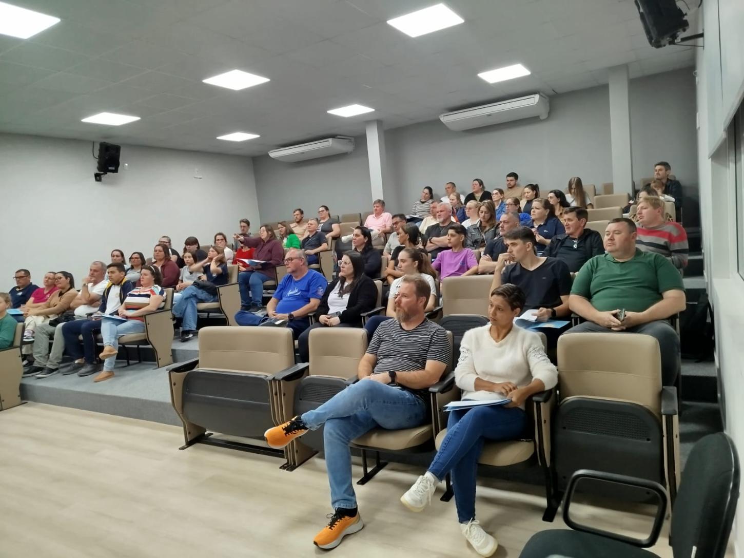 Critérios técnicos e gestão democrática norteiam escolha de diretores escolares em Pomerode