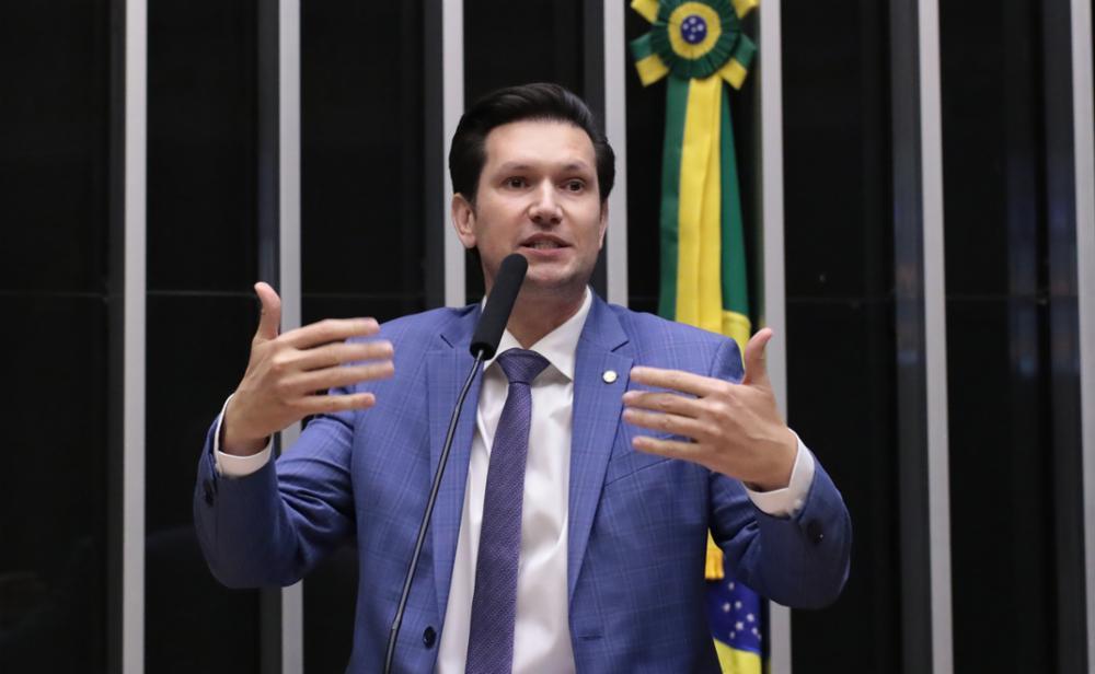 Deputado Gilson Marques apresenta PEC para eliminar impostos sobre medicamentos e insumos de saúde