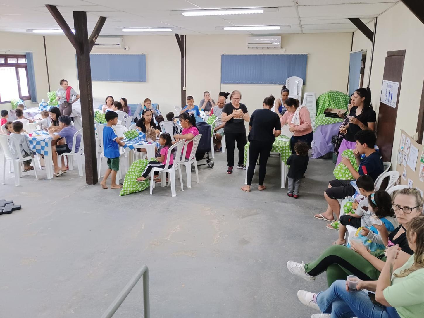 CRAS Estrada das Areias realiza encontro especial em alusão ao Outubro Rosa e ao Dia das Crianças