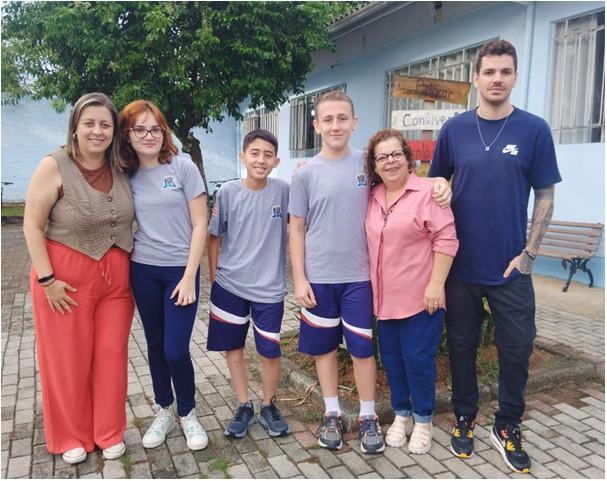 Estudantes de Blumenau conquistam segundo lugar em competição nacional sobre estatística