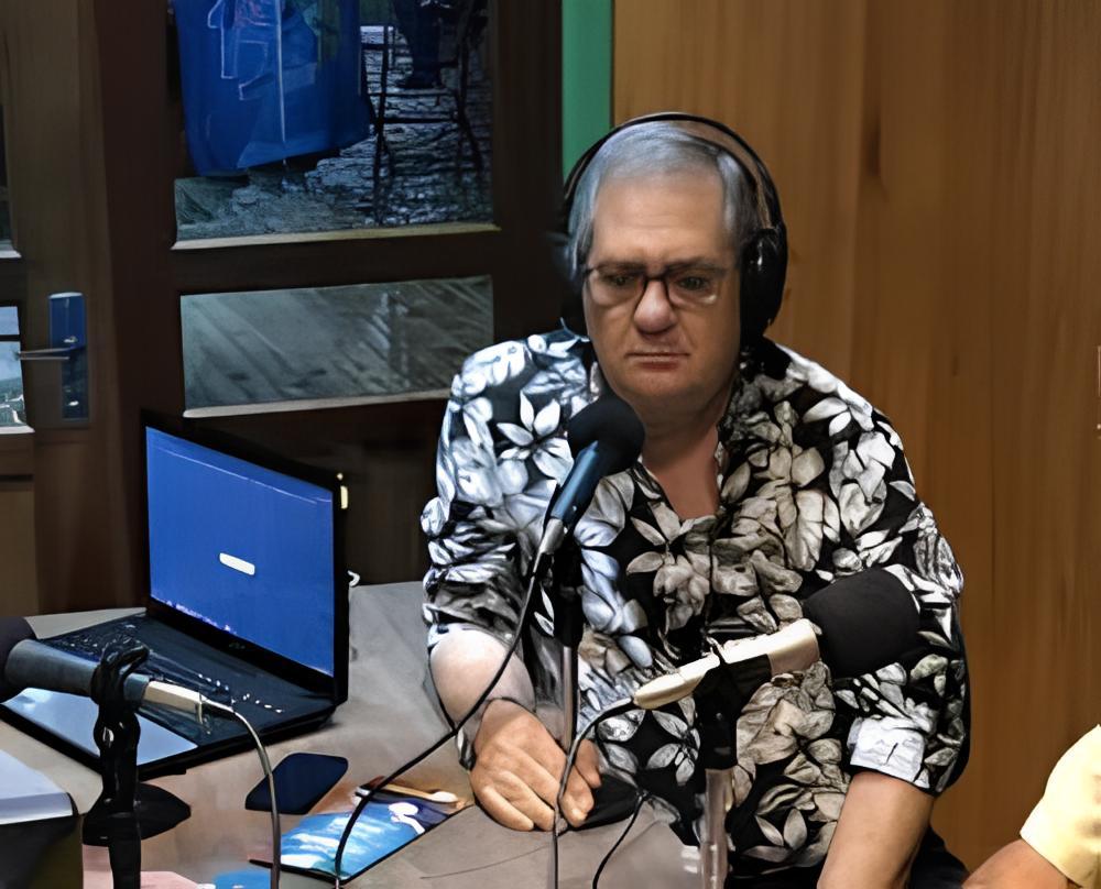 Falece o professor e radialista Tibério César Valcanaia, aos 82 anos