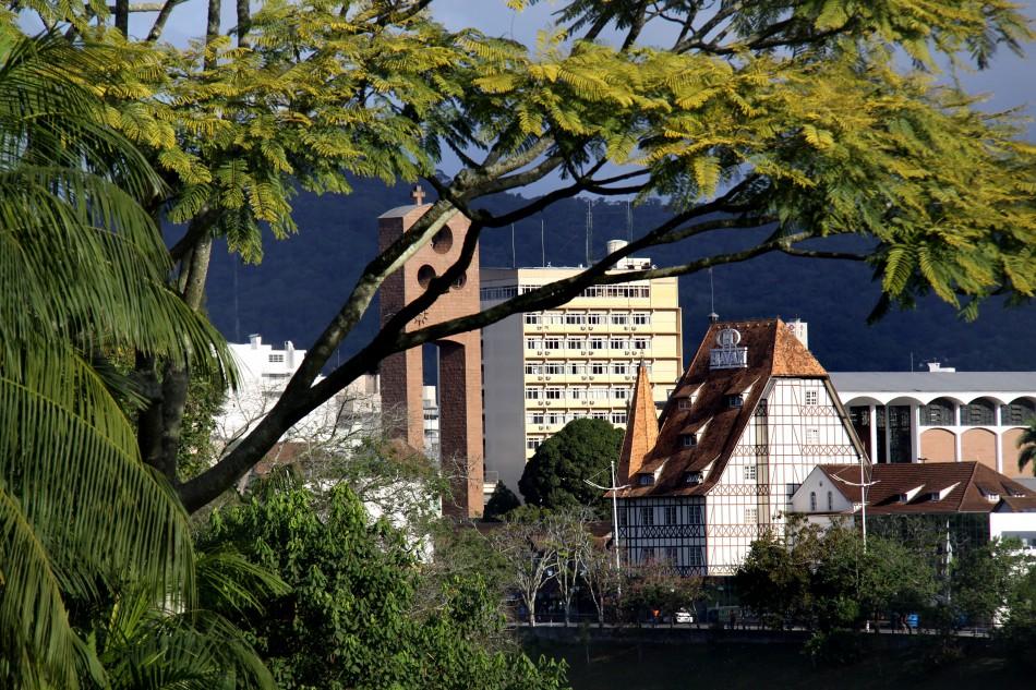 Renovar Blumenau 2025 chega a 2,5 mil adesões