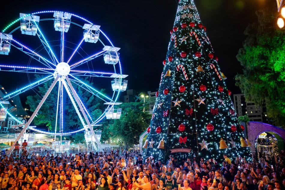 Confira os valores e brinquedos do Natal em Blumenau 2025
