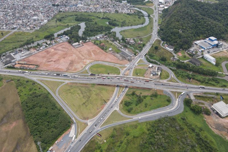 GOVERNO DO ESTADO INAUGURA VIADUTO DO TERCEIRO ACESSO NA BR-101E FACILITA ENTRADA EM ITAJAÍ 