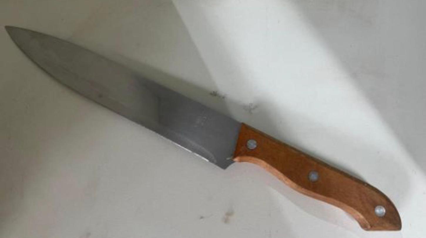 Homem é preso em Timbó após ameaçar o próprio pai com duas facas em oficina no bairro dos Estados