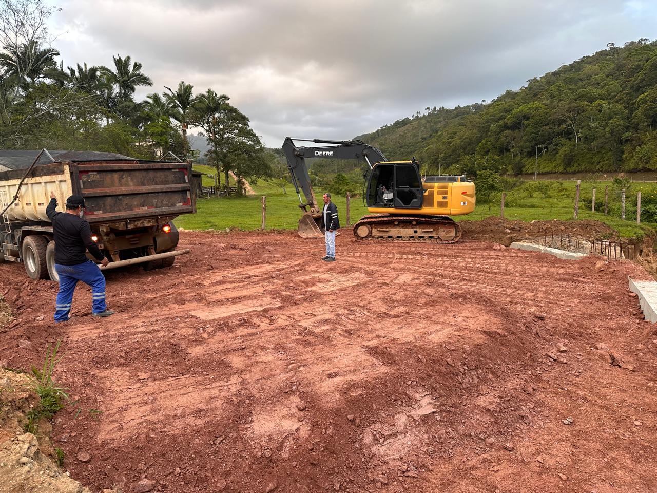 Nova ponte na Limeira receberá instalação de vigas e via será interditada