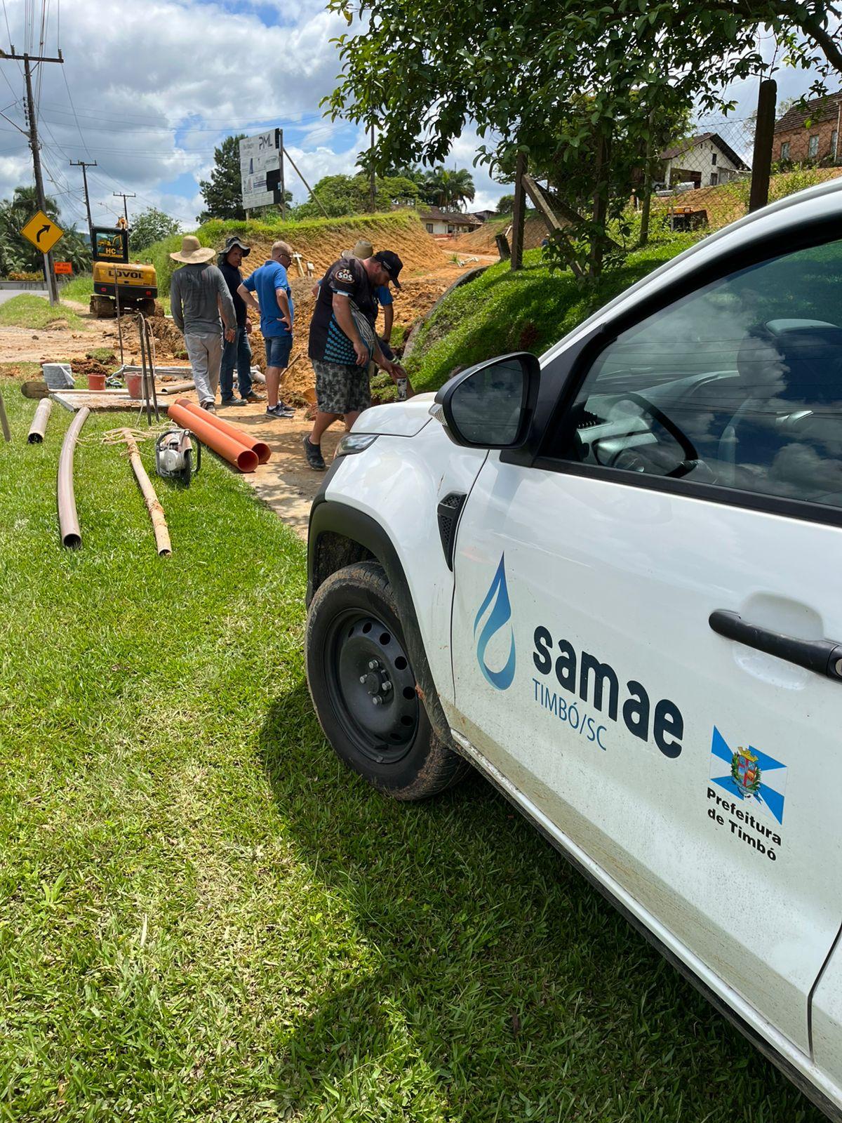 Vários serviços como reparos em asfalto, limpeza, interligação de rede, e reconhecimento com o “prêmio Formiguinha” marcaram a semana no Samae