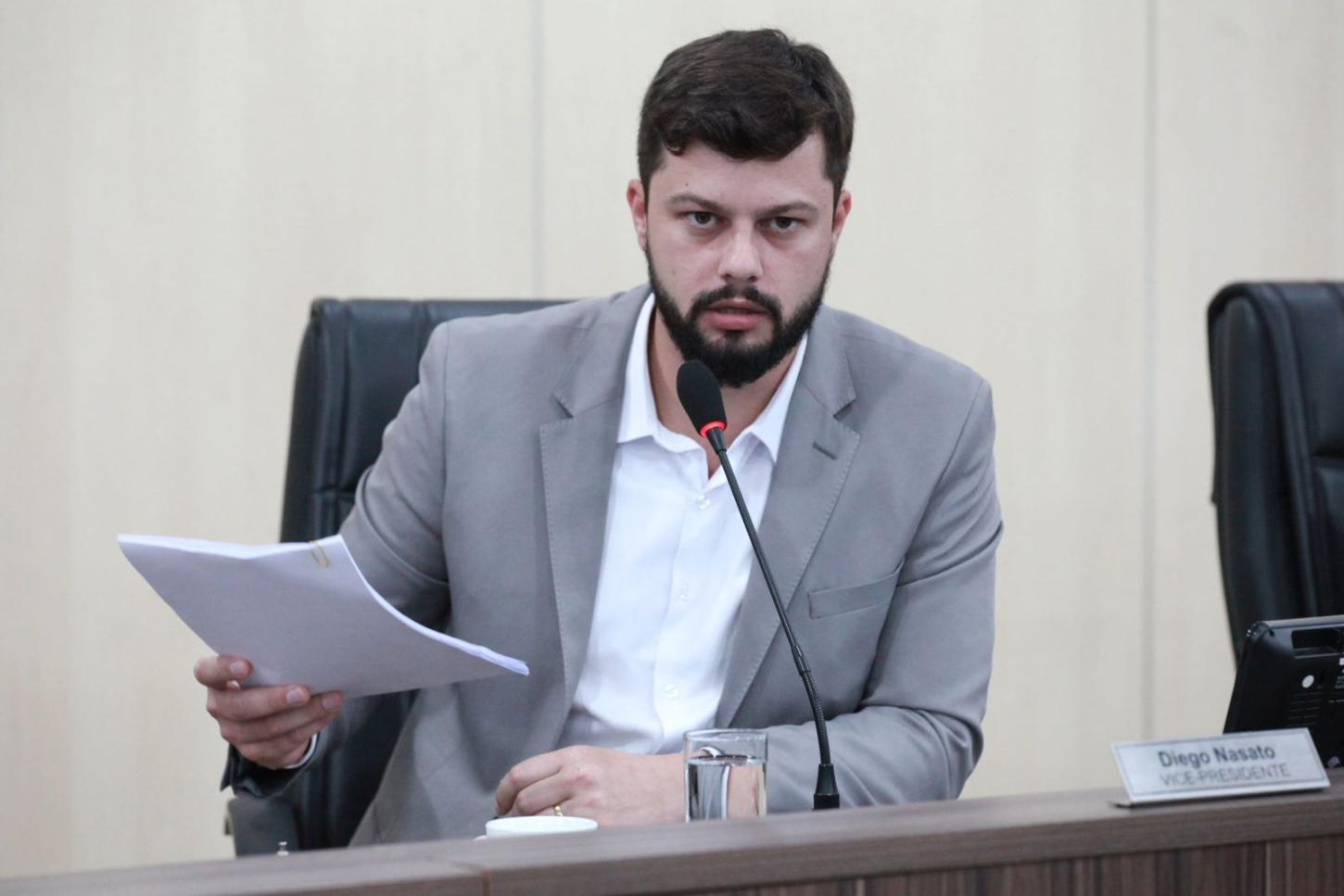 Relatório do presidente da CPI do Esgoto aponta indícios de improbidade, omissões graves e possível falso testemunho