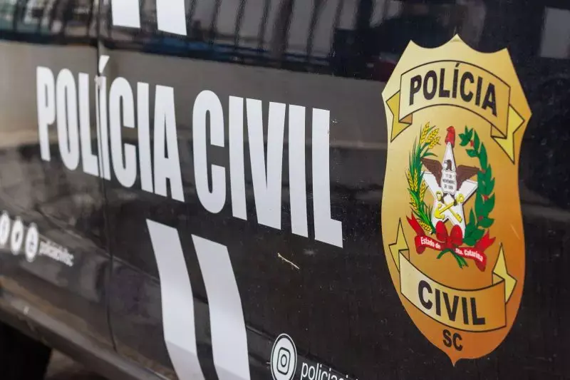 Operação “Pro Soluto” mira grupo familiar suspeito de estelionatos no Vale do Itajaí