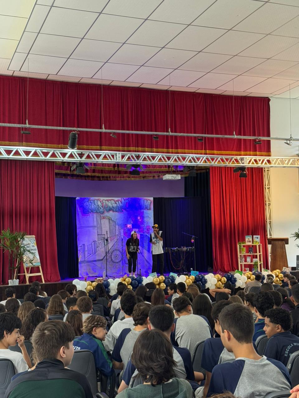 1ª VILA DAS LETRAS MOVIMENTA RODEIO COM TRÊS DIAS DE CULTURA, LEITURA E INTEGRAÇÃO