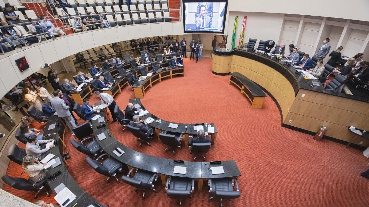 Alesc analisa criação de política de apoio a amputados em SC