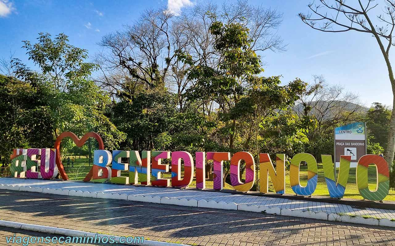 Benedito Novo investe em jogos pedagógicos e reforça compromisso com a qualidade da educação