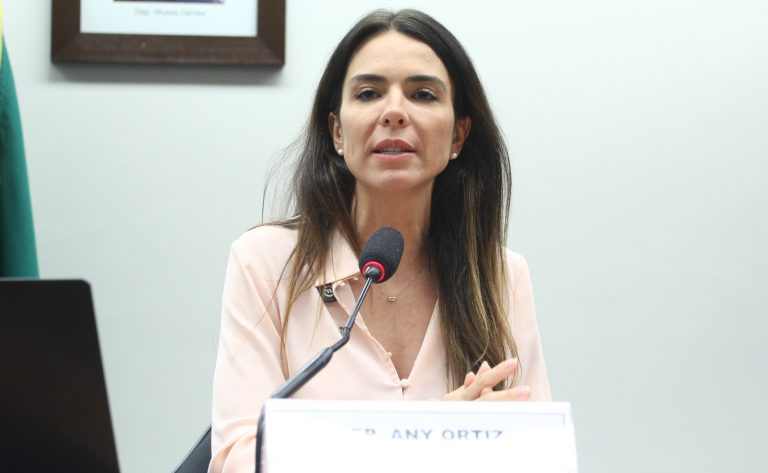 Câmara dos Deputados instala comissão especial para debater novo teto do MEI