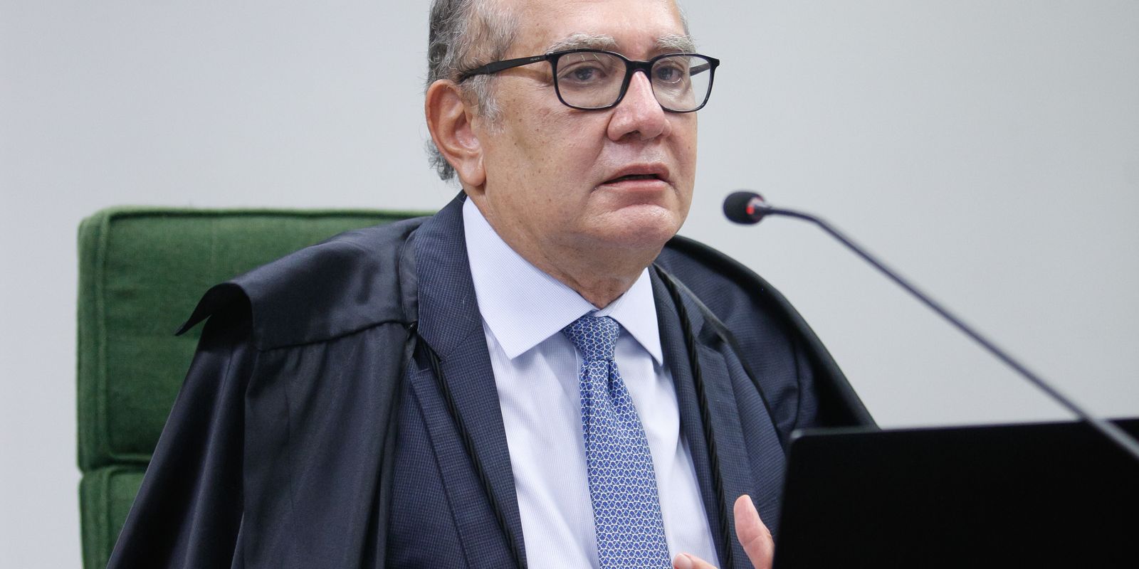Gilmar Mendes critica 