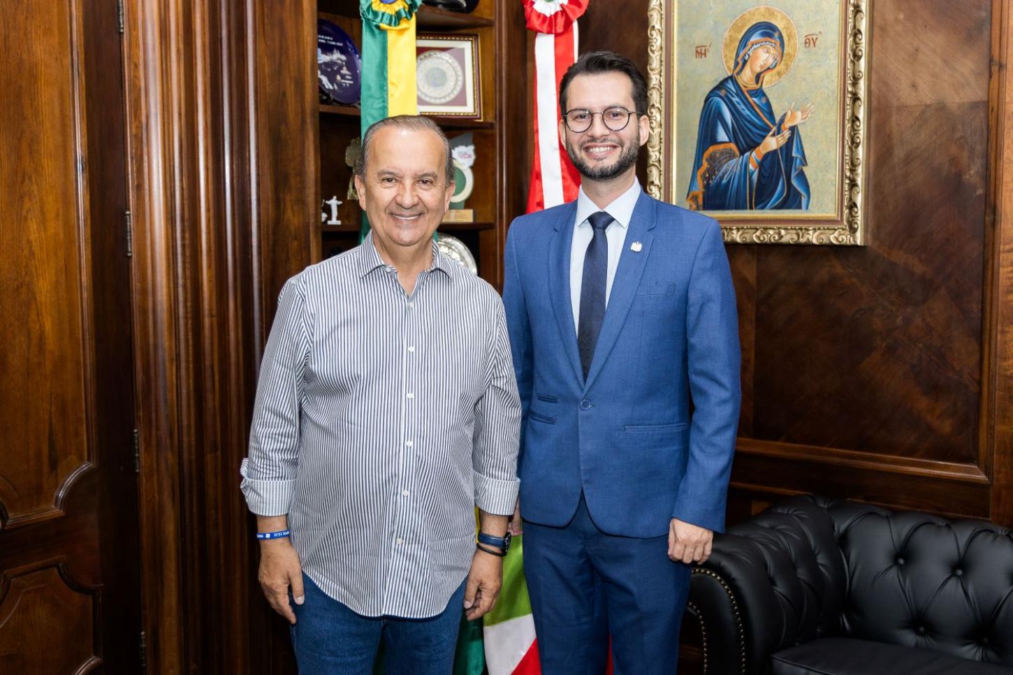 Governador Jorginho Mello dá posse ao novo secretário de Estado do Planejamento 