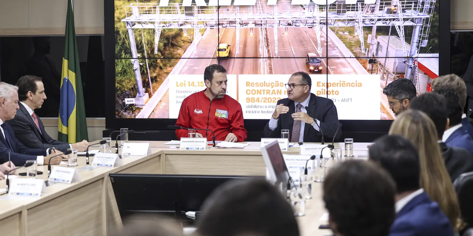 Governo anula 3,5 milhões de multas por ausência de pagamento de pedágio