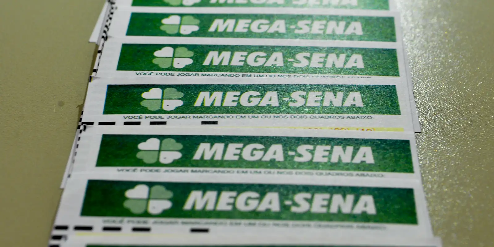 Mega-Sena acumula mais uma vez e valor principal atinge R$ 130 milhões